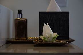 Monthara Angkor Residence