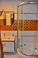Ada Bungalow Hotel