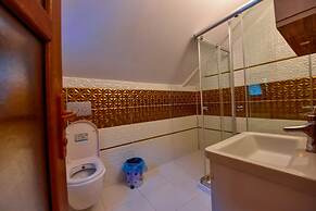 Ada Bungalow Hotel