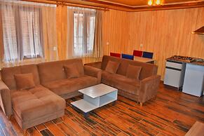 Ada Bungalow Hotel