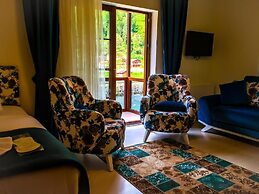 Mego Suite Otel