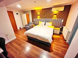 Naila Hotel