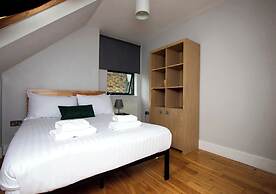 Westciti Caroco Aparthotel