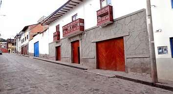 Intiraymi Guest House