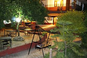 Gaia Holiday Home