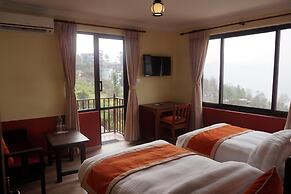 Gaia Holiday Home
