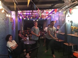 Zee Thai Hostel
