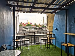 Zee Thai Hostel