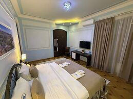 S&L Boutique Hotel
