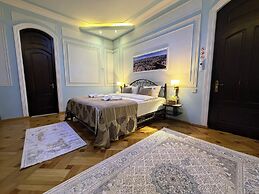 S&L Boutique Hotel