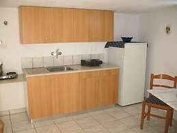 Golden Star Rooms