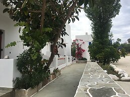 Golden Star Rooms