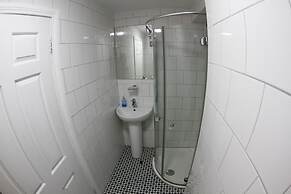 Rolling Wave Guesthouse