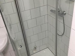 Rolling Wave Guesthouse