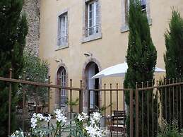 La Maison Vieille
