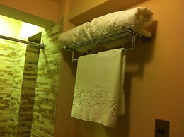 El Prado Hotel