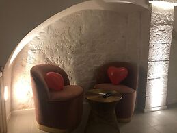Nenetta Rooms