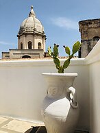 Nenetta Rooms