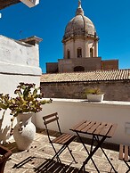 Nenetta Rooms