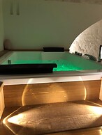 Nenetta Rooms