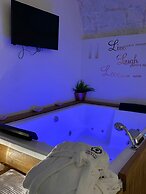 Nenetta Rooms
