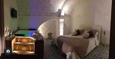 Nenetta Rooms