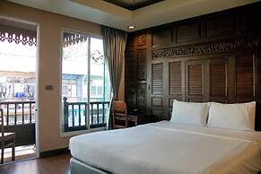Lamphu Tree House Boutique Hotel