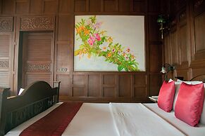 Lamphu Tree House Boutique Hotel