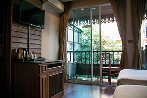 Lamphu Tree House Boutique Hotel