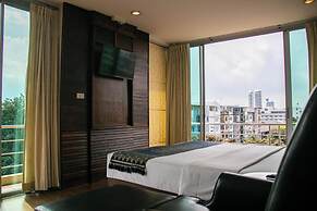 Lamphu Tree House Boutique Hotel