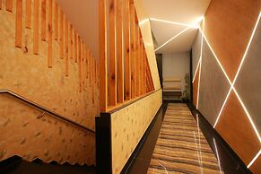 Hotel Modern