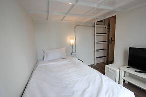 Diff Hostel