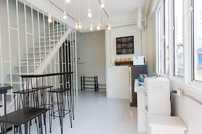 Diff Hostel