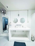 Diff Hostel
