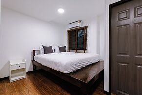 Diff Hostel