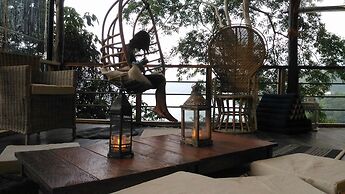 The Birdhouse El Nido - Glamping