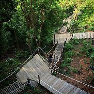 The Birdhouse El Nido - Glamping