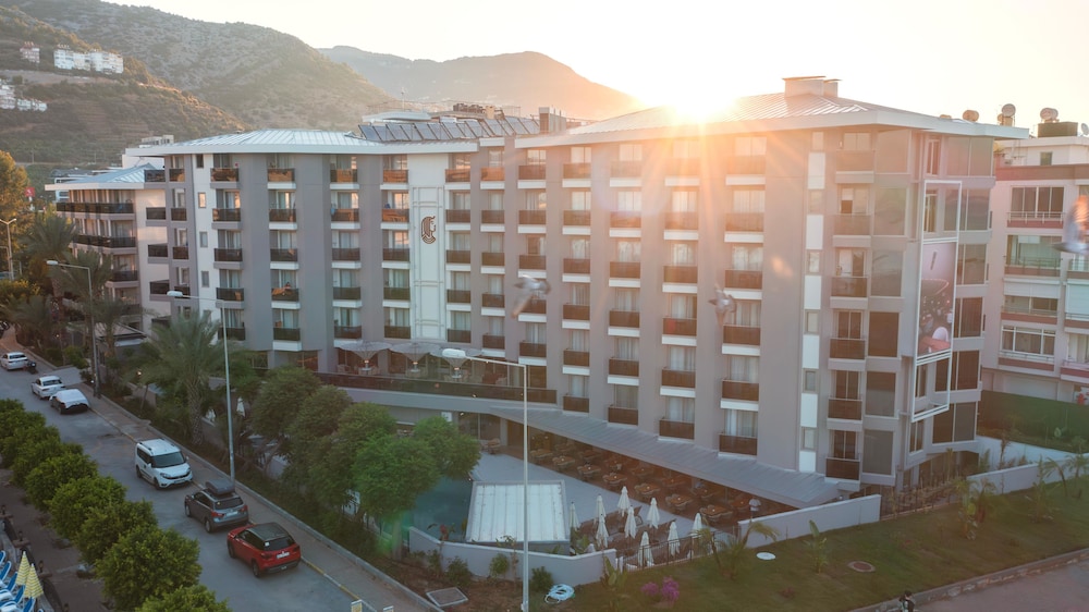 Kleopatra Dreams Beach Hotel