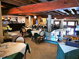 Hotel Hieracon