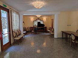 Hotel Hieracon