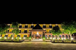 Maladee Hotel