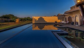 Evolve Back, Hampi