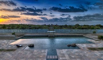Evolve Back, Hampi