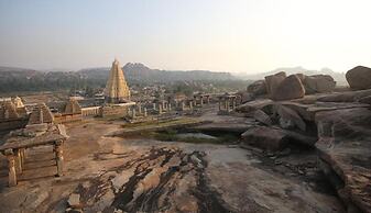 Evolve Back, Hampi
