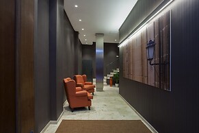 SingularStays Mar44