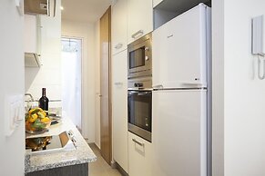 SingularStays Mar44
