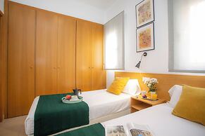 SingularStays Mar44