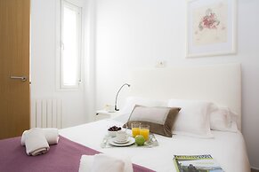 SingularStays Mar44