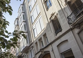 SingularStays Mar44