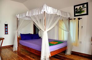 White Beach Bungalows